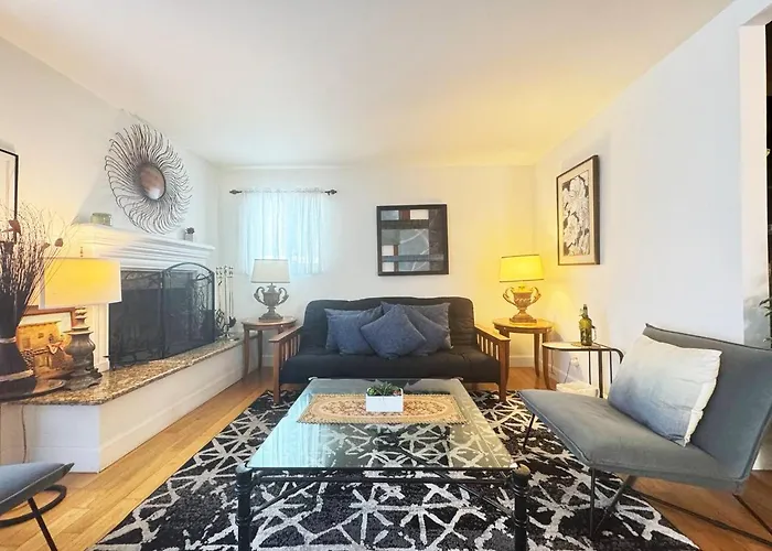 Charming 3Br House - Hal-Uc
