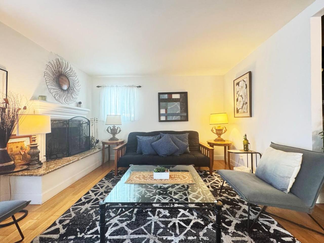 Charming 3br House - Hal-uc Ferienhaus *