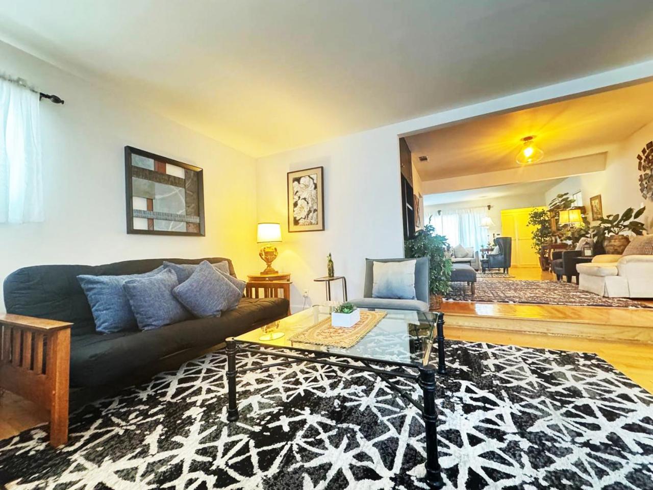 Charming 3br House - Hal-uc Ferienhaus